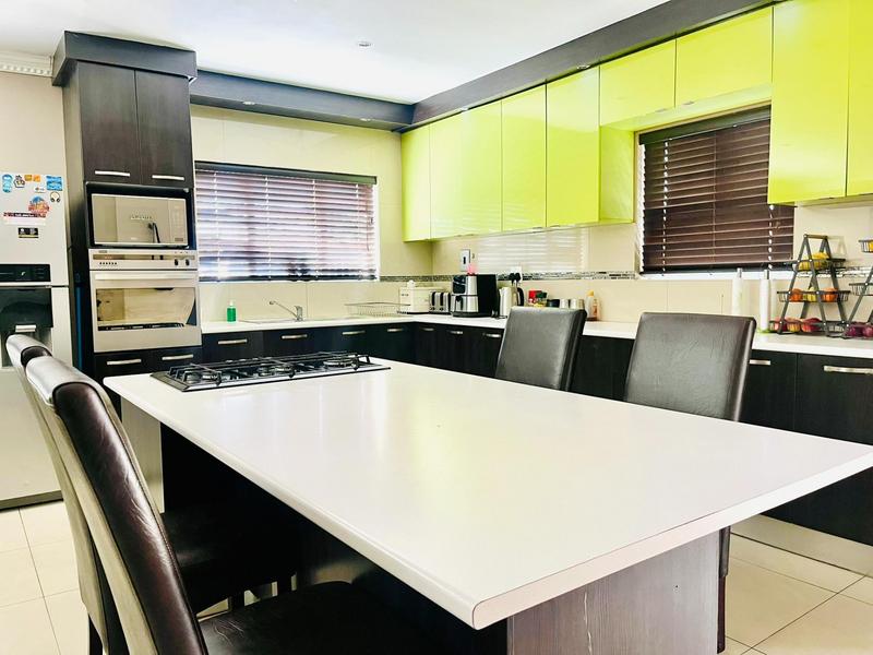 4 Bedroom Property for Sale in Goodwood Estate Western Cape